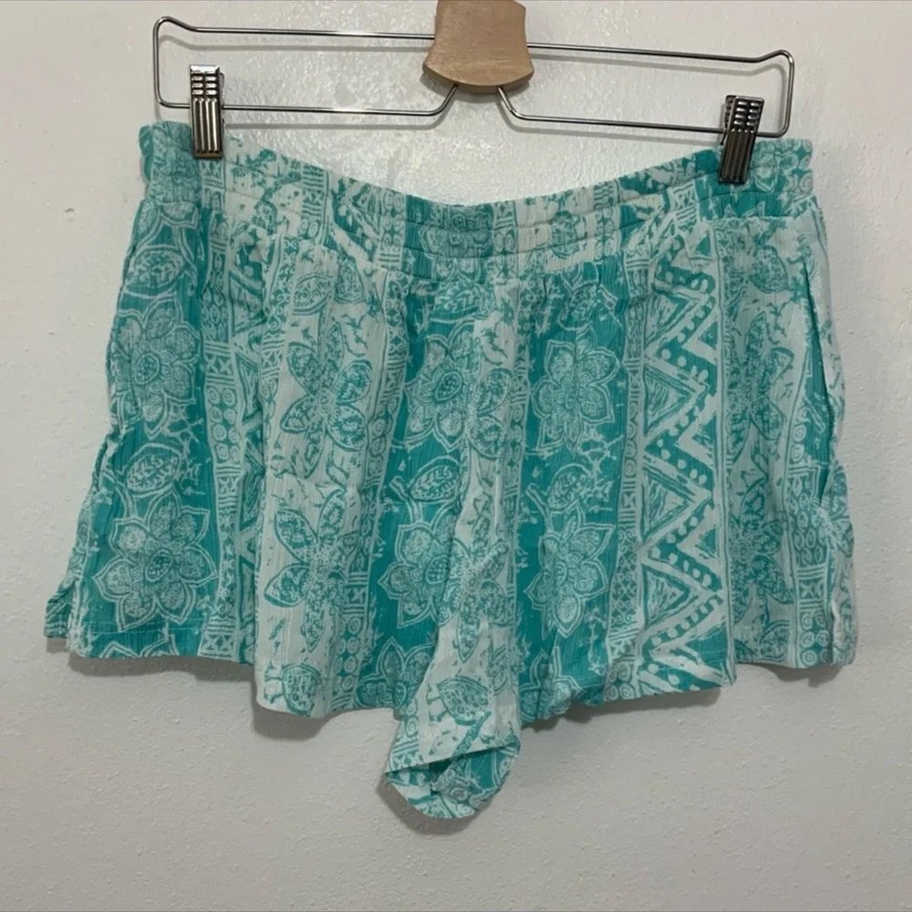 Urban Outfitters Out From Under Floral NWT